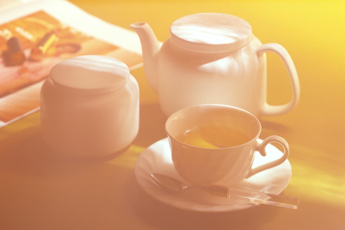 e48-tea　紅茶 夜 くつろぎイメージ