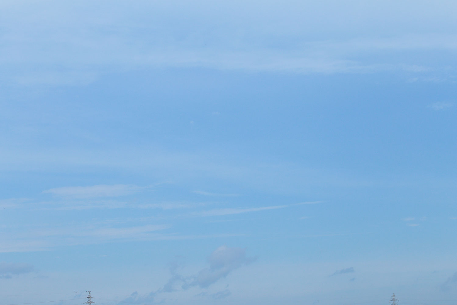 i72l-3537　青空と雲