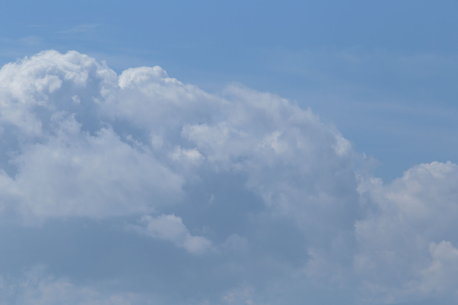 i73l-3564　青空と雲