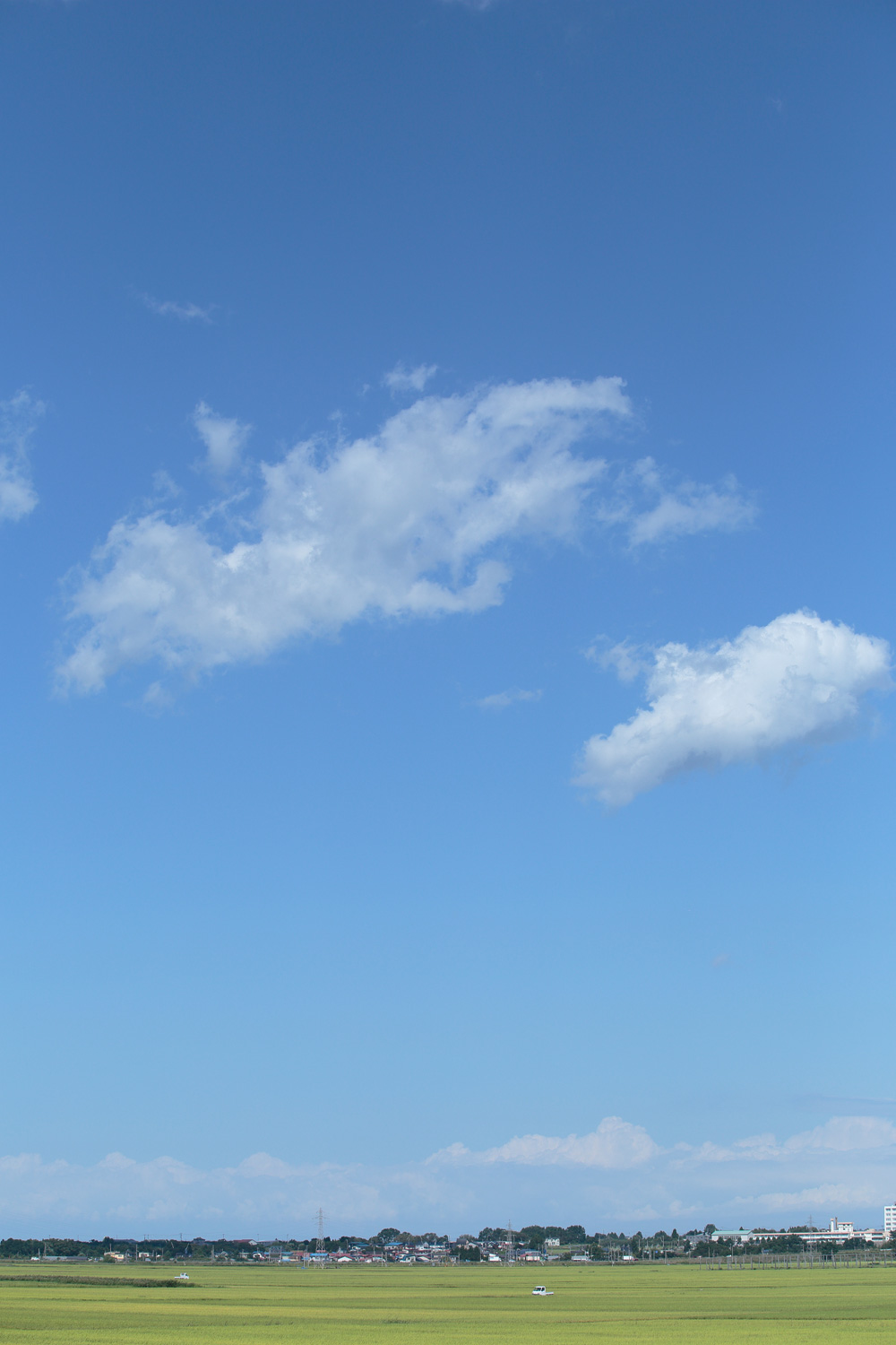 i75l-4143　青空と雲