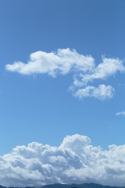 青空と雲 縦 無料画像 無料写真素材