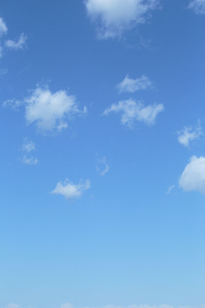 ちぎれ雲、浮き雲、フリー写真素地、無料画像
