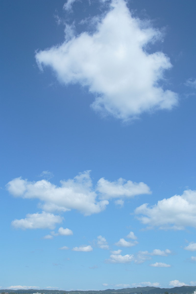 i77l-4649　青空と雲