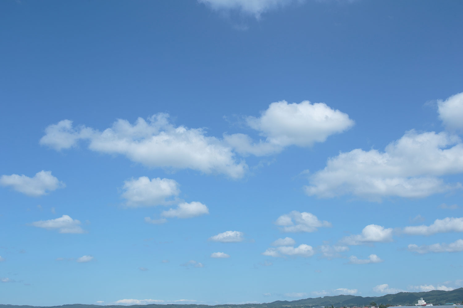i78l-4655　青空と雲 浮き雲