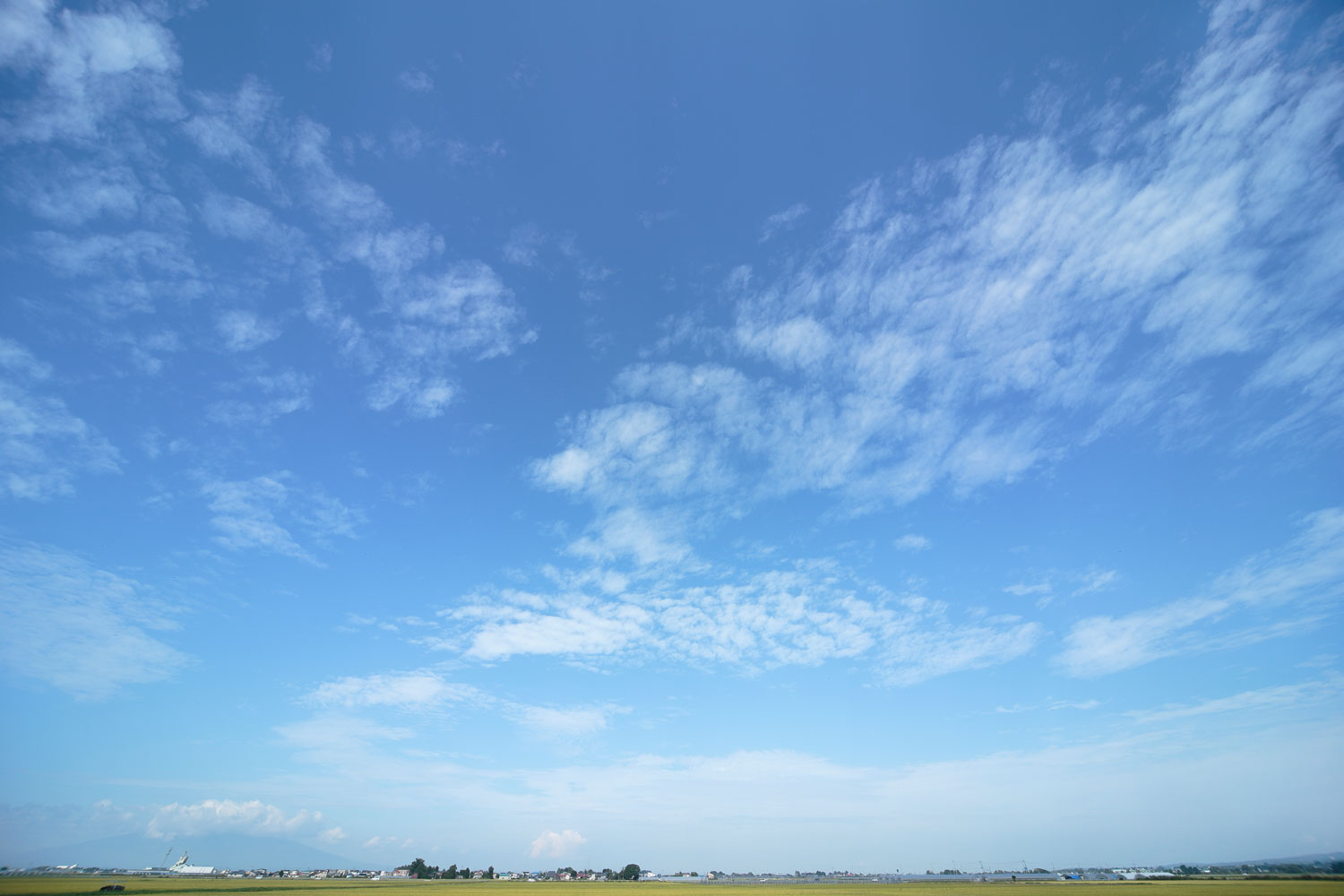 i78l-4824　青空と雲