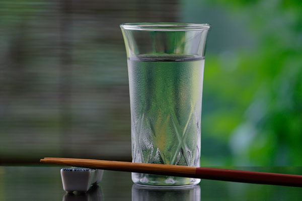日本酒（冷酒）画像1 無料写真素材フリー「花ざかりの森」