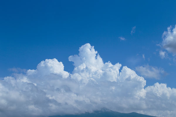 夏雲 入道雲 画像 無料写真素材 フリー写真素材 花ざかりの森