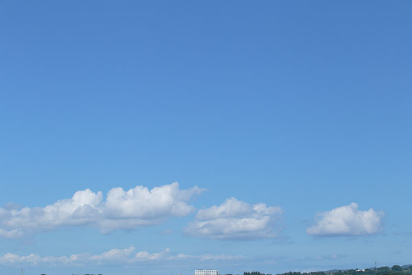   青空と雲 イメージ 画像 3567 フリー写真素材 