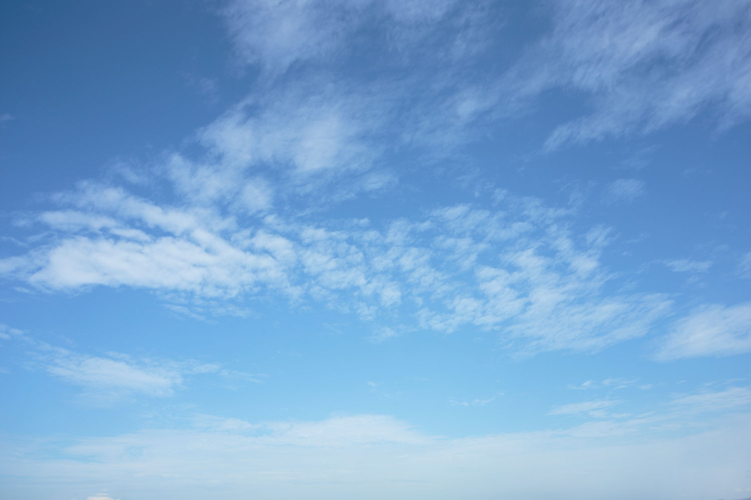 i78l-4831　青空と雲 