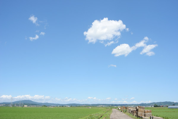 フリー写真素材 青空と雲の画像6　